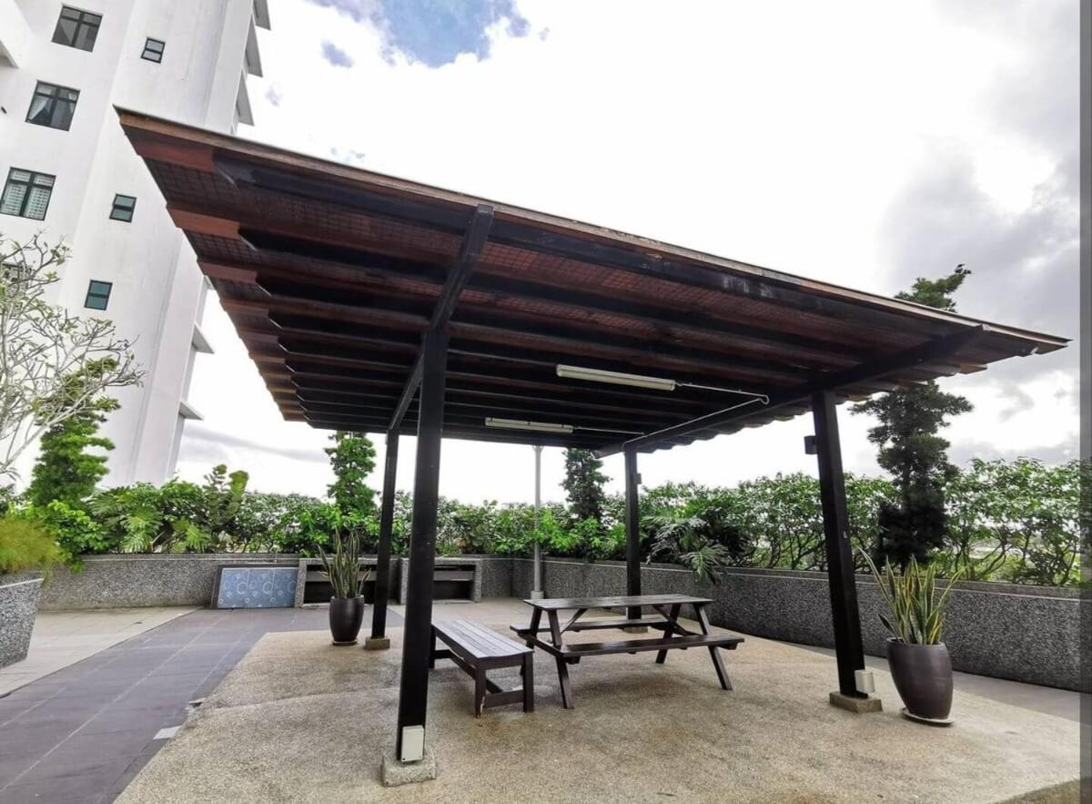 Platino 4Bedrooms Paradigm Mall Netflix By Stay ジョホールバル エクステリア 写真